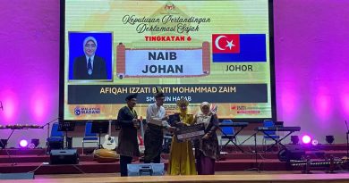 Afiqah Izzati Naib Johan Deklamasi Sajak Prauniversiti Peringkat Kebangsaan